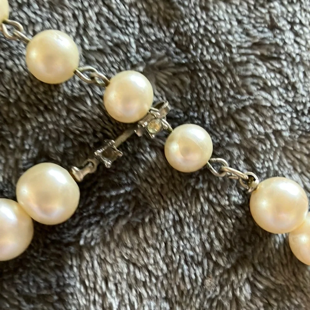 Vintage  Cream Pearl‎ Necklace